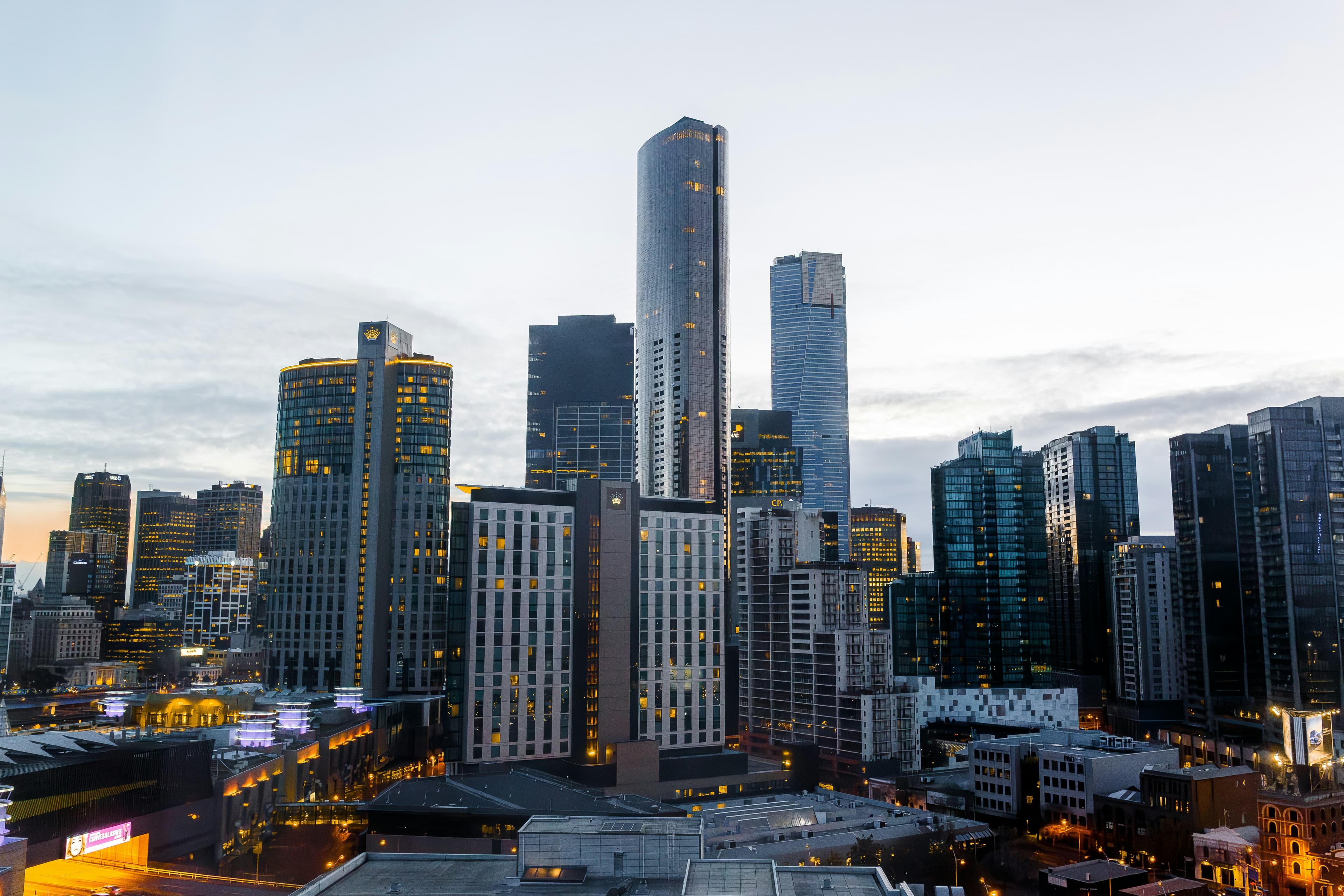 ME CABS premium service — Moonee Ponds to Melbourne Airport transfer
