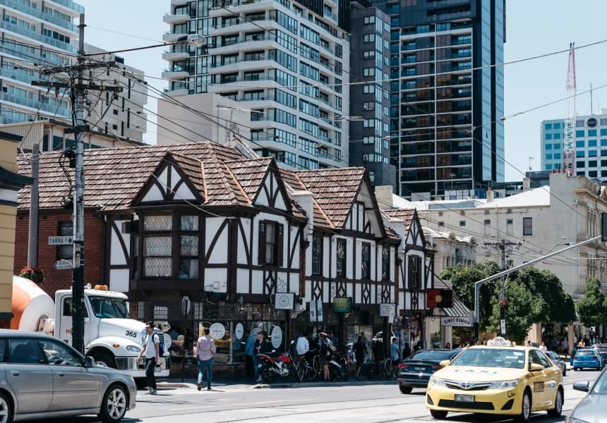 ME CABS chauffeur service — South Yarra premium airport transfer
