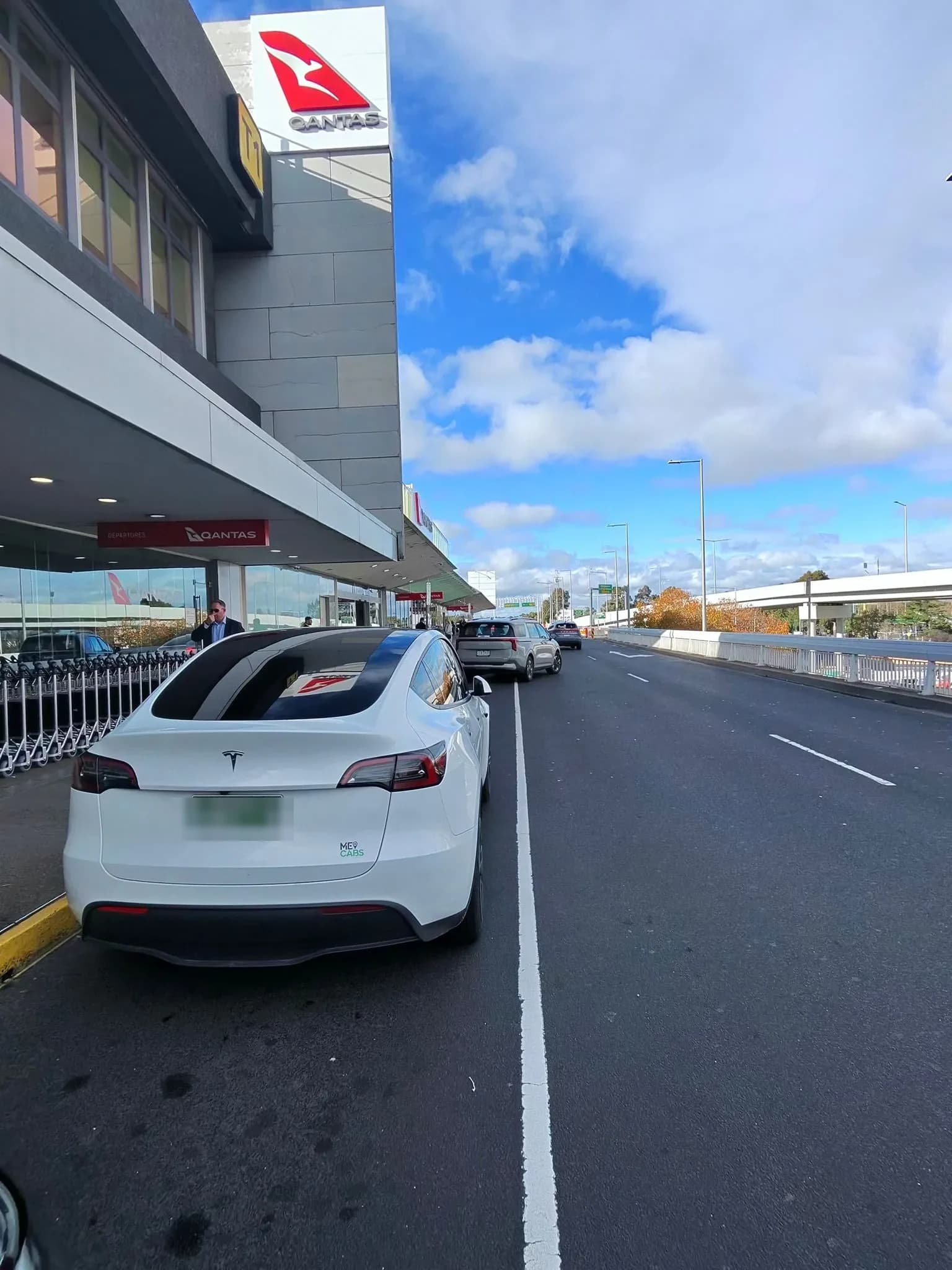 ME CABS taxi at Melbourne Airport — fixed-fare pickups to CBD, hotels and Victoria